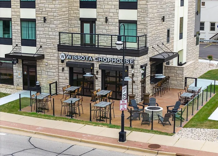 Cobblestone Hotel & Suites Waukesha West Milwaukee