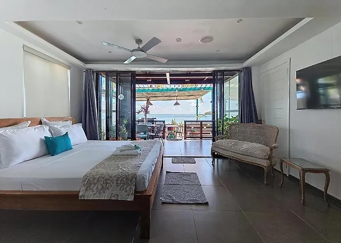 Holiblue Beachfront Appartment