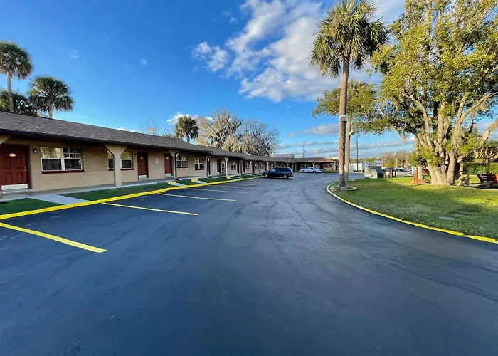 Shangri La Motel