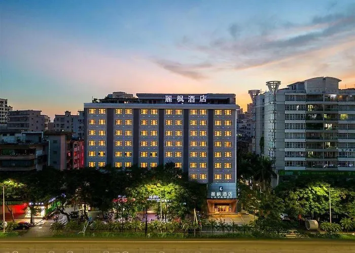 Zhanjiang Lavande Grandbuy Branch Hotel