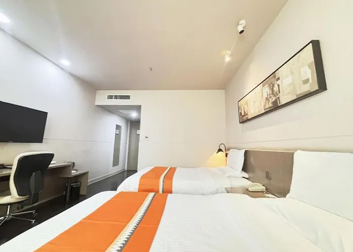 Jinjiang Inn Select Wuwei Railway Station Wanda Plaza