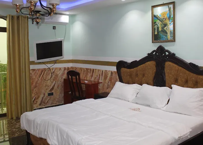 Enoh Presidential Apartment Hotel