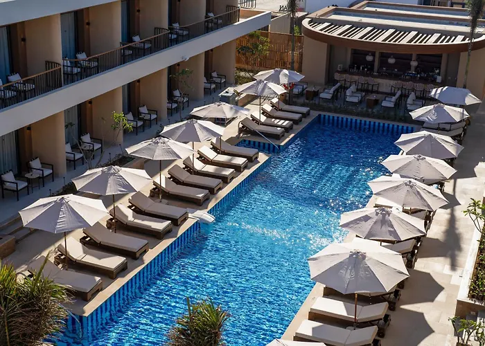 Jaz Viva Villagio, Almaza Bay