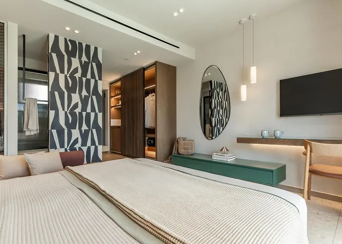 Pefkos Beach Hotel & Suites