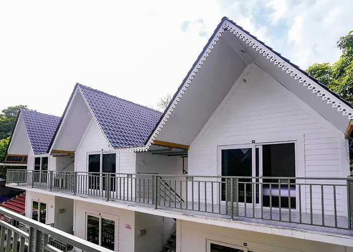 Fabhotel Hill View Cottages - Nr Club Cubana