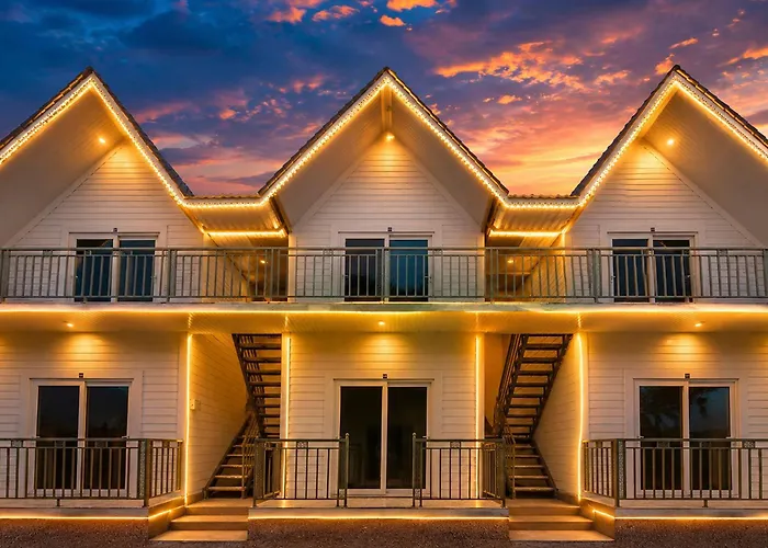 Fabhotel Hill View Cottages - Nr Club Cubana