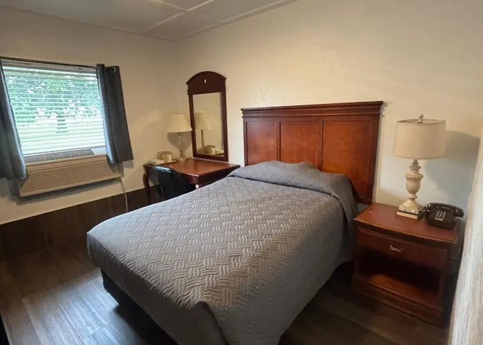 Martin House Motel