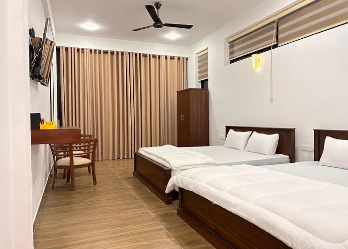 32Aw Hotel