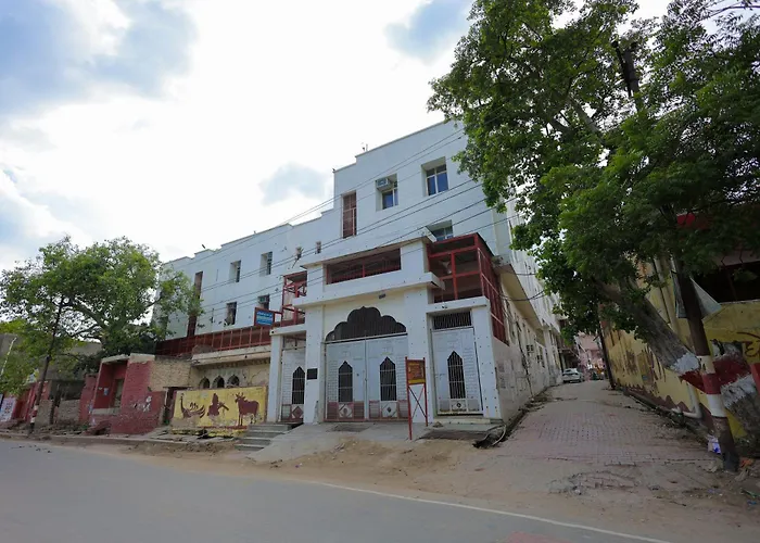 Omji Ashram - Kishori Kripa Dham
