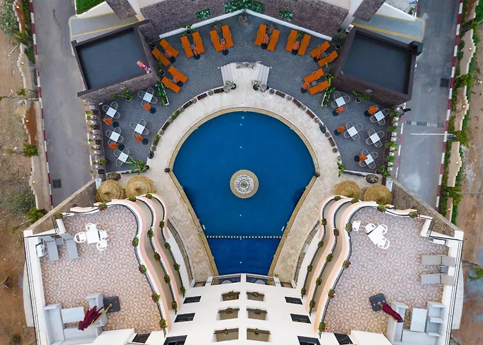 Hotel Paradise Kma