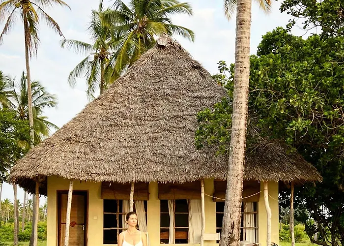 Emayani Beach Lodge