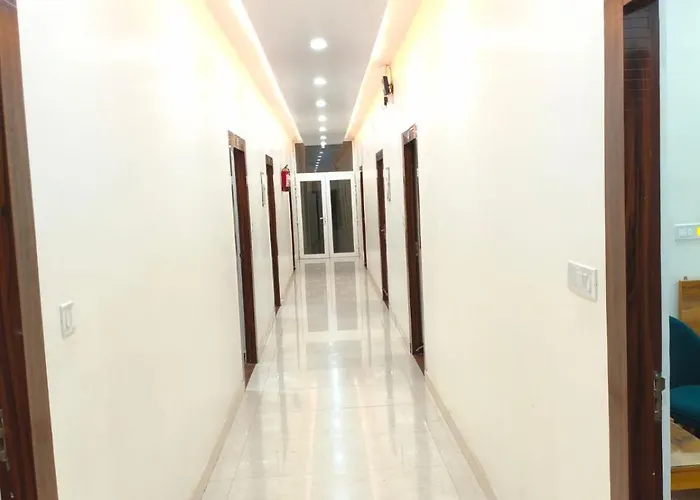 Hotel Rudraksha Premier Ll Pick And Drop Available