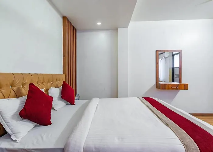 Om Ganapati Hotel