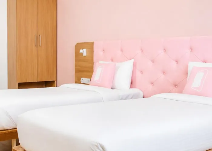 Hotel Bollywood Ashish Puri - Premium Beachside Stay With Modern Ac Rooms, Free Wi-Fi & Family-Friendly Comfort Near Puri Sea Beach