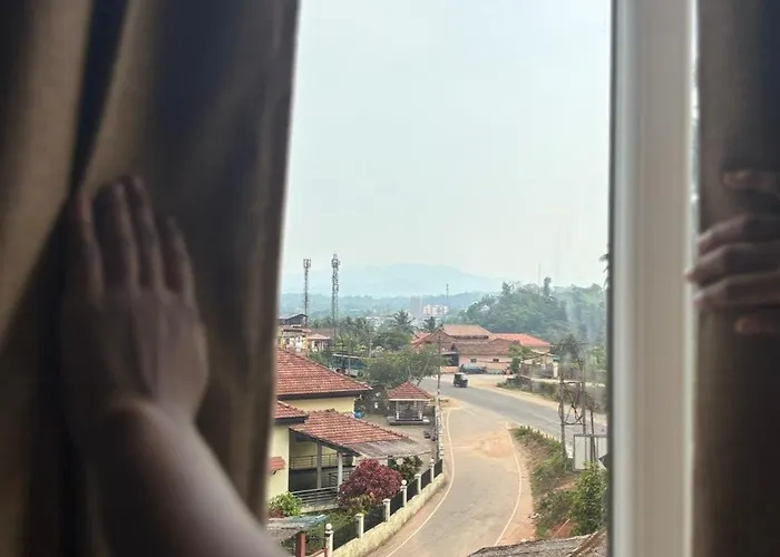 Hotel Hill View