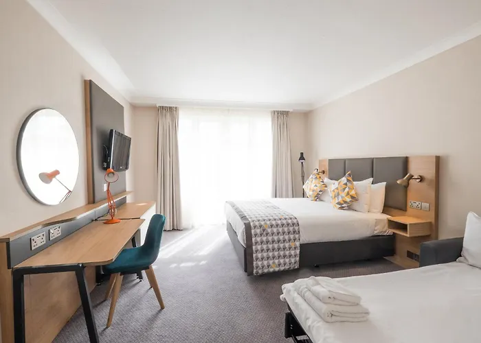 Holiday Inn Farnborough By Ihg