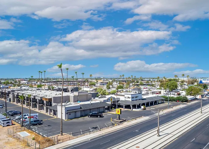 Super 8 By Wyndham Mesa Downtown Near Convention Center