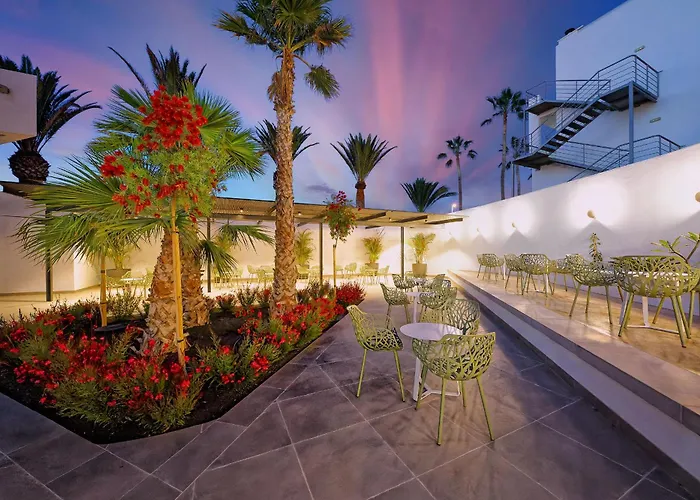 Aequora Lanzarote Suites