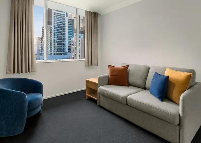 Oaks Perth Hotel
