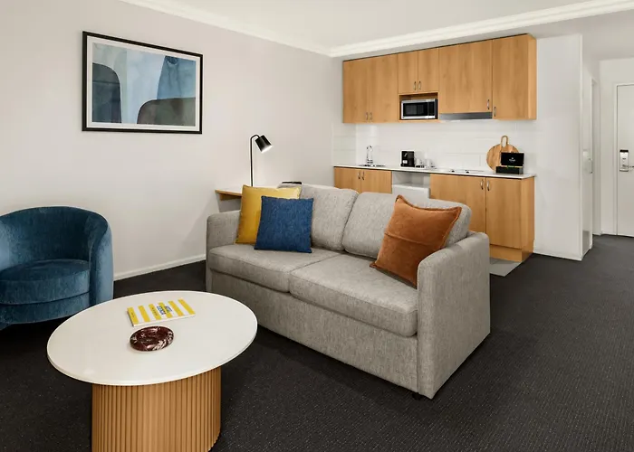 Oaks Perth Hotel