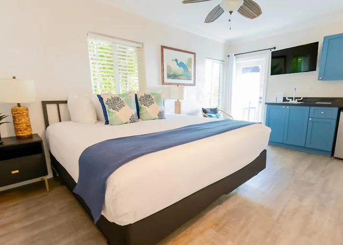 Coconut Palm Inn