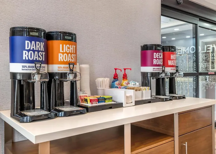 Hampton Inn & Suites-Atlanta Airport North-I-85