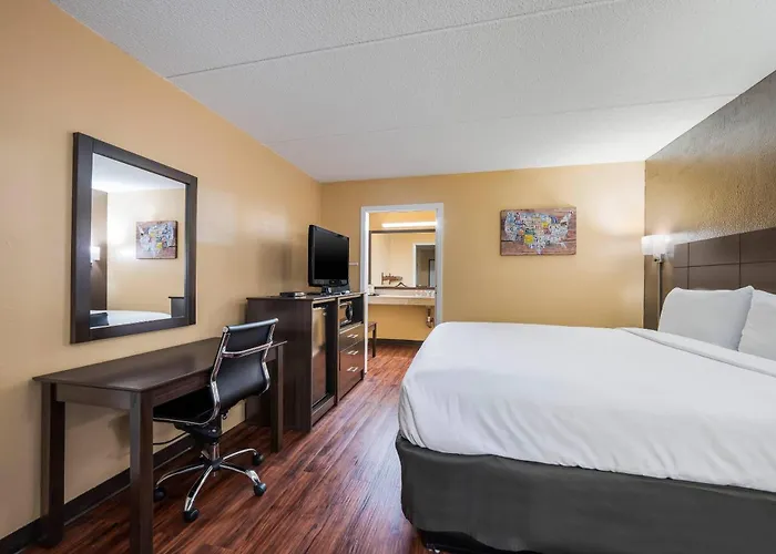 Econo Lodge Columbus Near Airport