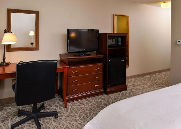 Hampton Inn By Hilton Litchfield