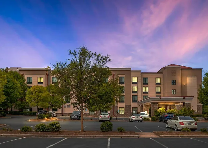 Comfort Suites Huntersville Near Lake Norman