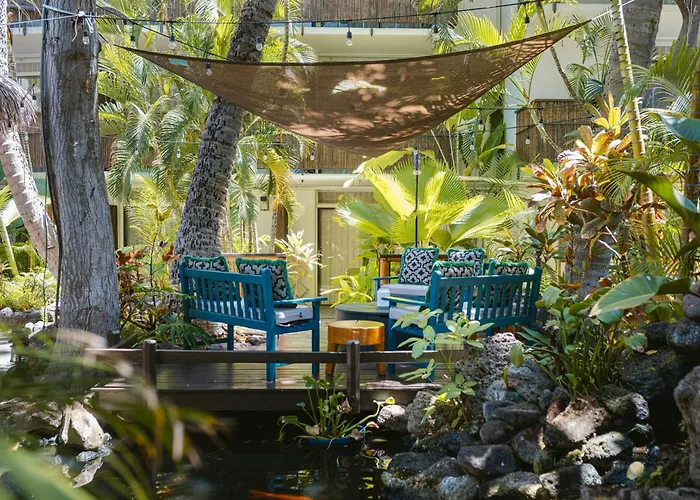 White Sands Hotel