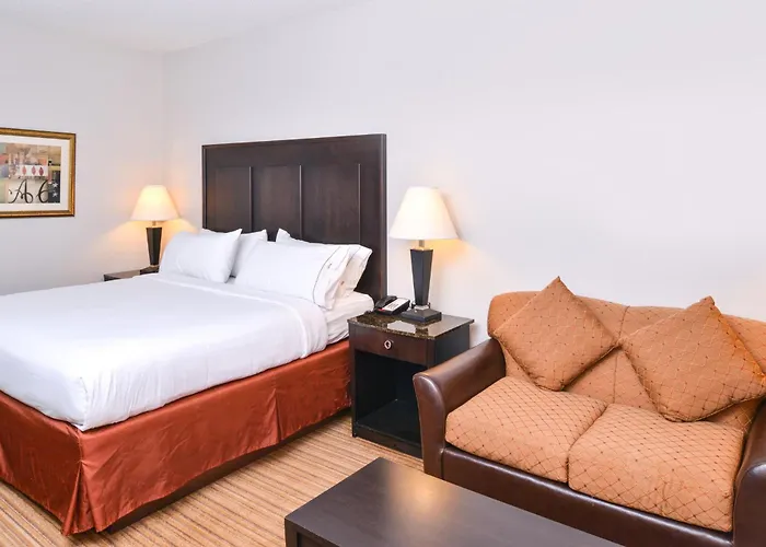 Holiday Inn Express Winston-Salem Medical Ctr Area