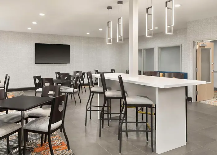 Hampton Inn Olathe