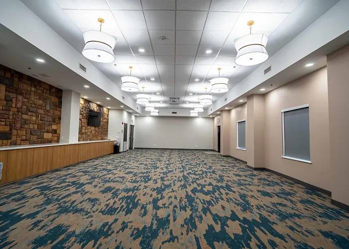 Hampton Inn & Suites Mission