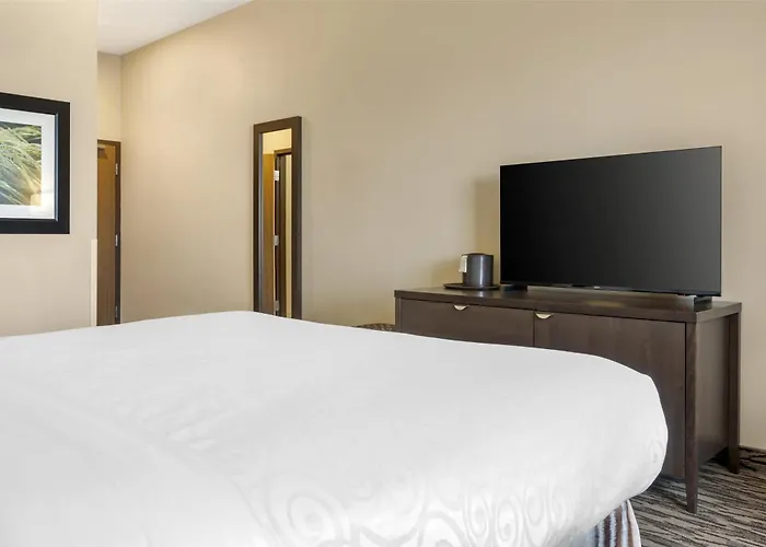 Best Western Plus Bridgewater Hotel & Convention Centre