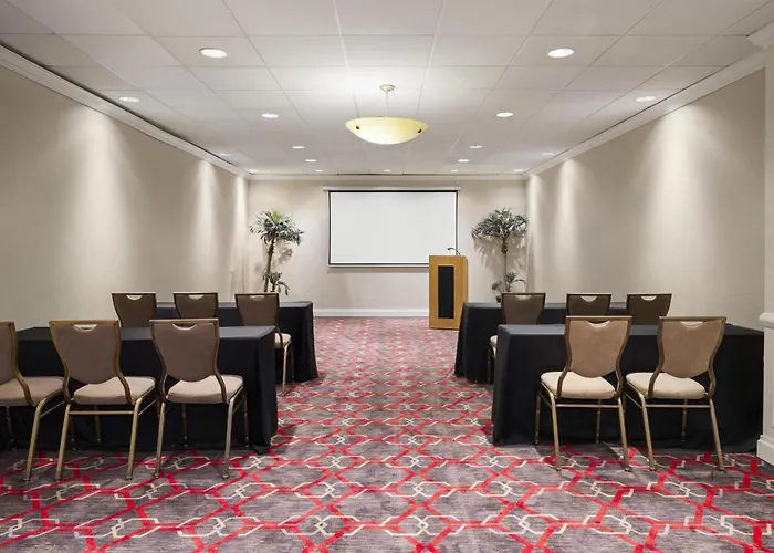 Best Western Premier Plainview-Long Island Hotel