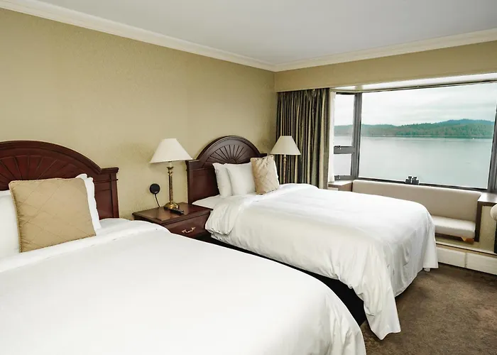 Crest Hotel