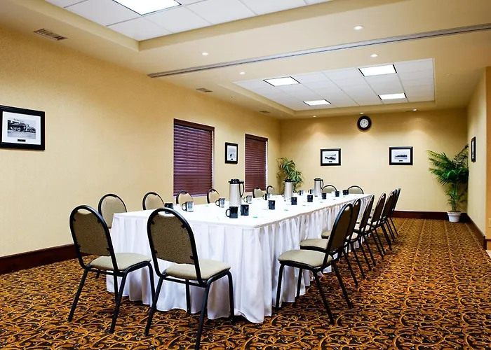 Holiday Inn & Suites Lloydminster By Ihg