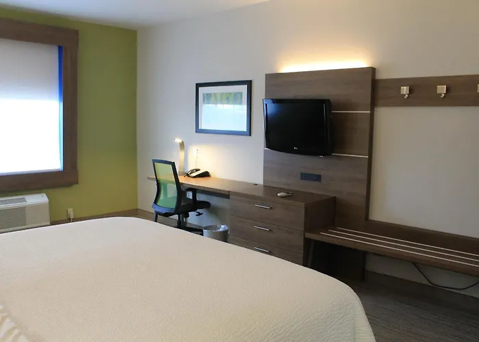 Holiday Inn Express & Suites Levelland By Ihg