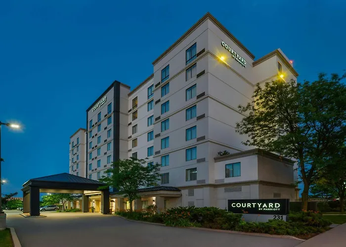 Courtyard By Marriott Toronto Airport Hotel