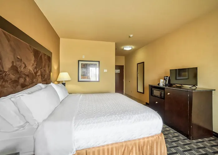 Holiday Inn Express And Suites Beeville By Ihg