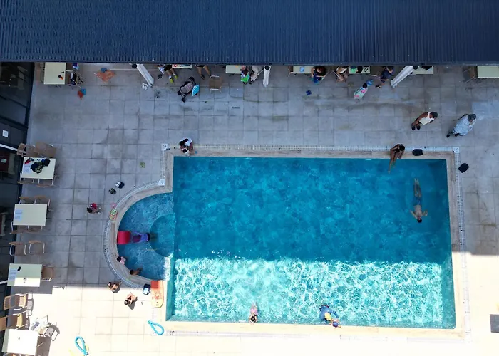 Ozalp Han Hotel