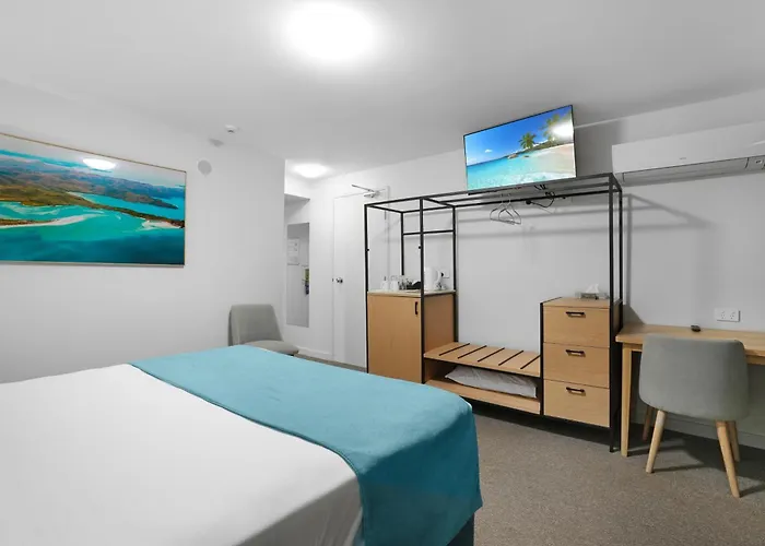 Gladstone Reef Hotel Motel