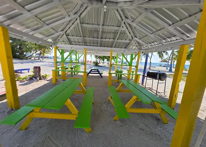 Anchorage Beach Resort Caye Caulker
