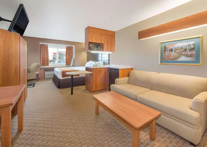 Microtel Inn & Suites