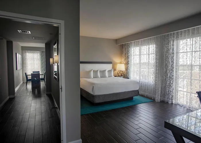 Wyndham Grand Jupiter At Harbourside Place