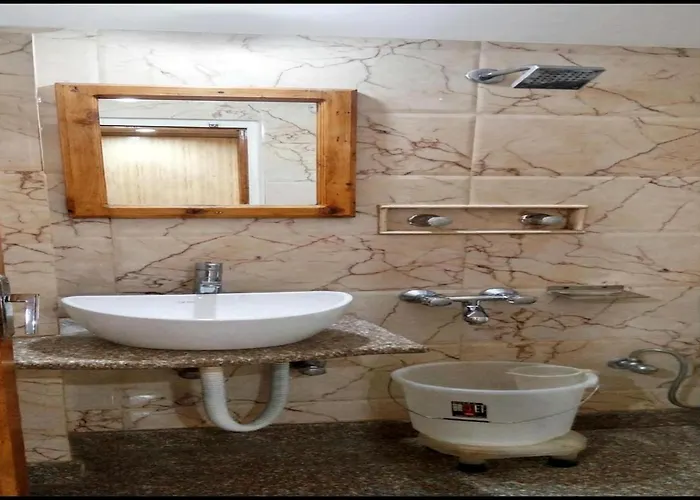Hotel Chaman Palace