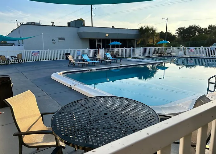 Super 8 By Wyndham Ocala I-75