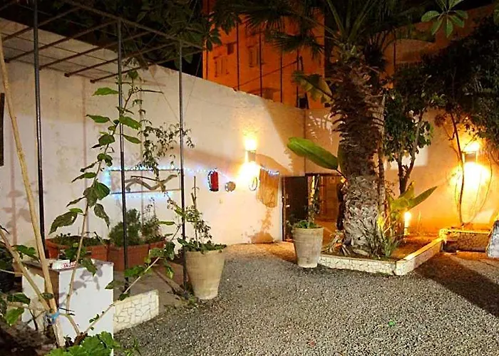 Asarag Guest House & Lodge