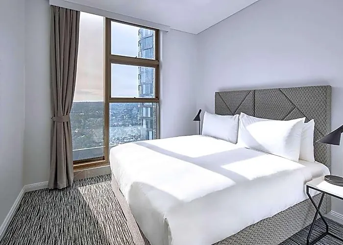 Meriton Suites George Street, Parramatta