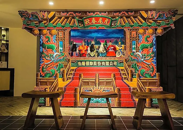 Huwei Hotel